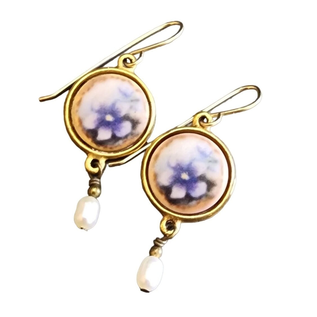 Vintage Porcelain Pansy & Pearl Pierced Earrings (A2730)