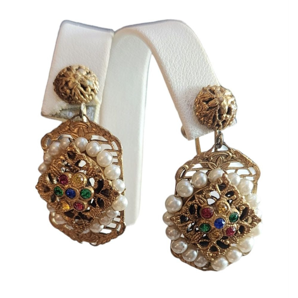 Vintage Czech Rhinestone Pearl & Filigree Screw Back Earrings (A4083)