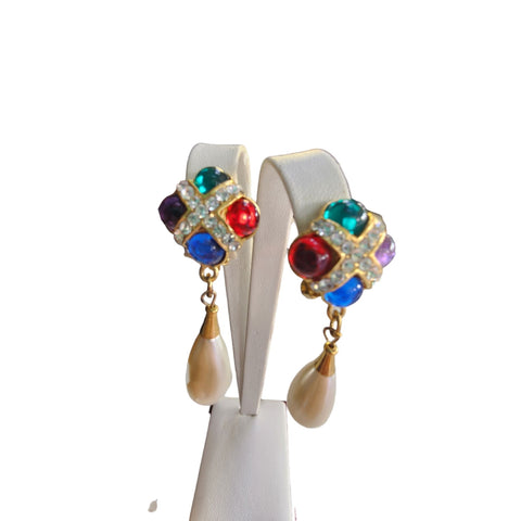 Signed 80's Vintage Bellini by Formart Glass Encrusted Rhinestone Clip Earrings