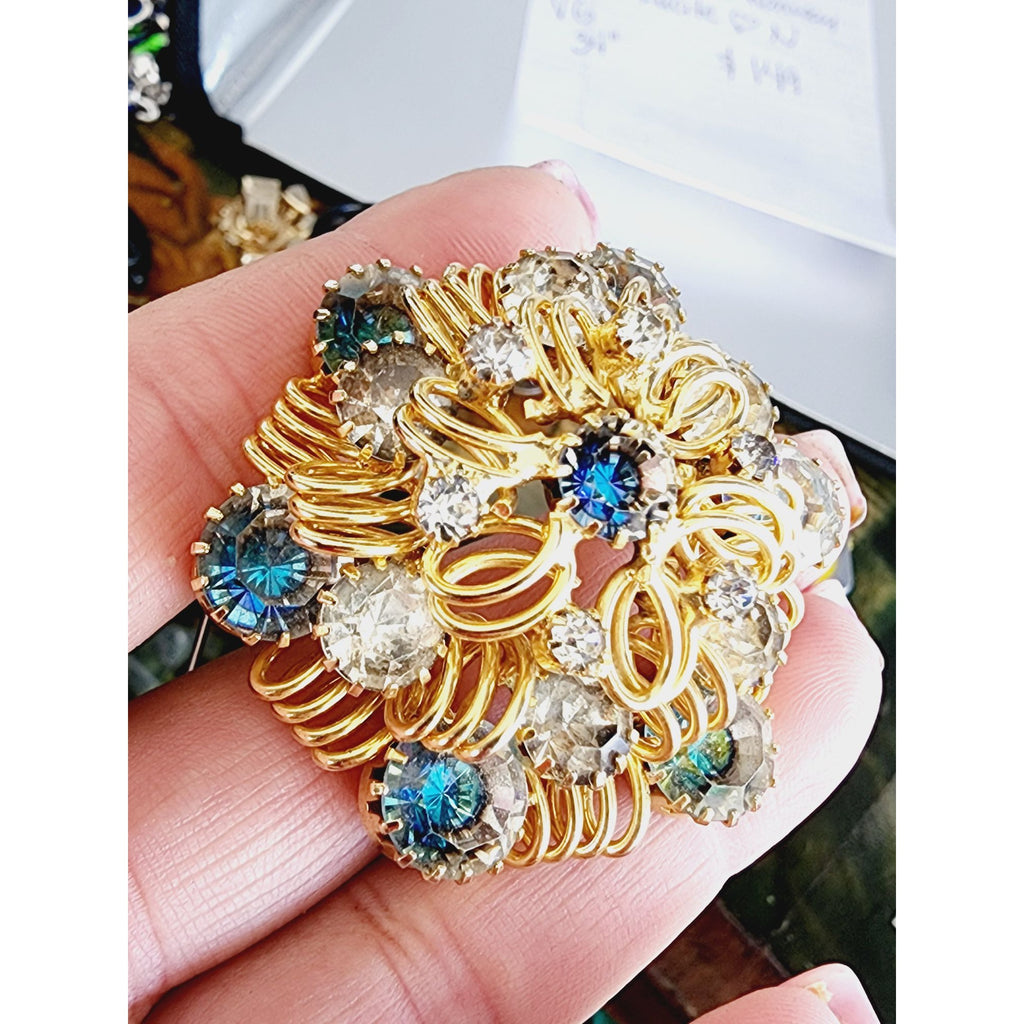 Amazing Wired Domed Hobe Style Givre Glass Brooch (A612)