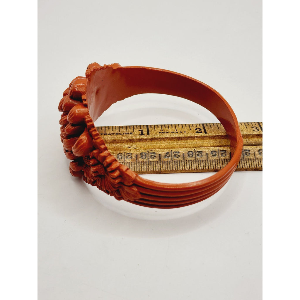 Antique Beautifully Carved Celluloid Flower Bangle Bracelet (A506)