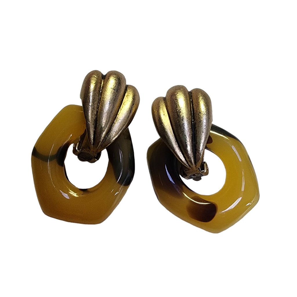 Vintage Lucite & Matte Gold Hoop Clip Earrings (A4192)