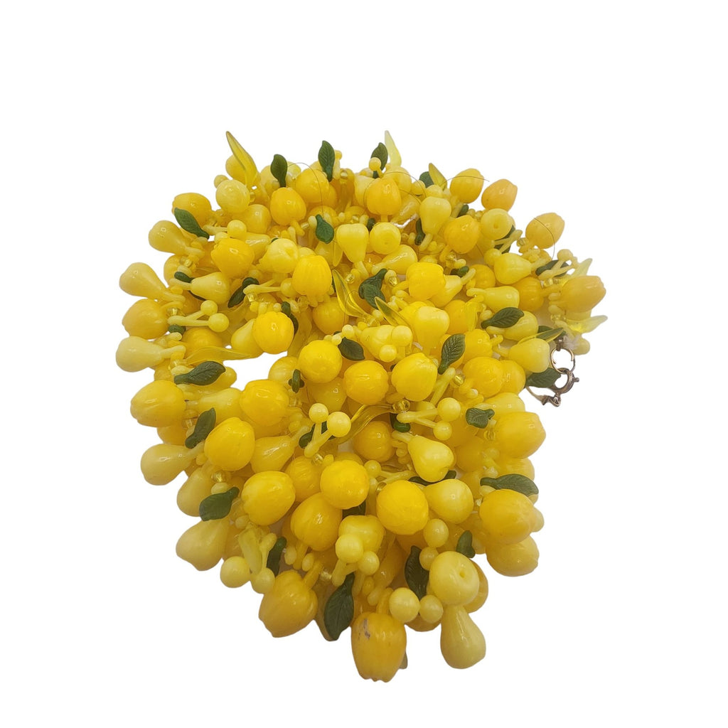 Fun and Fabulous Vintage Plastic Fruit Salad Necklace (A4620)