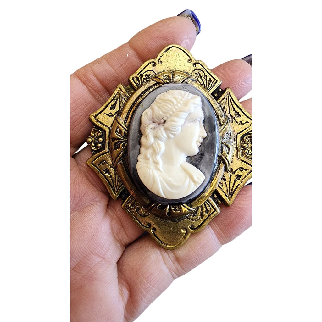 Antique Resin Silhouette Cameo Victorian Revival Brooch on Brass (A2698)