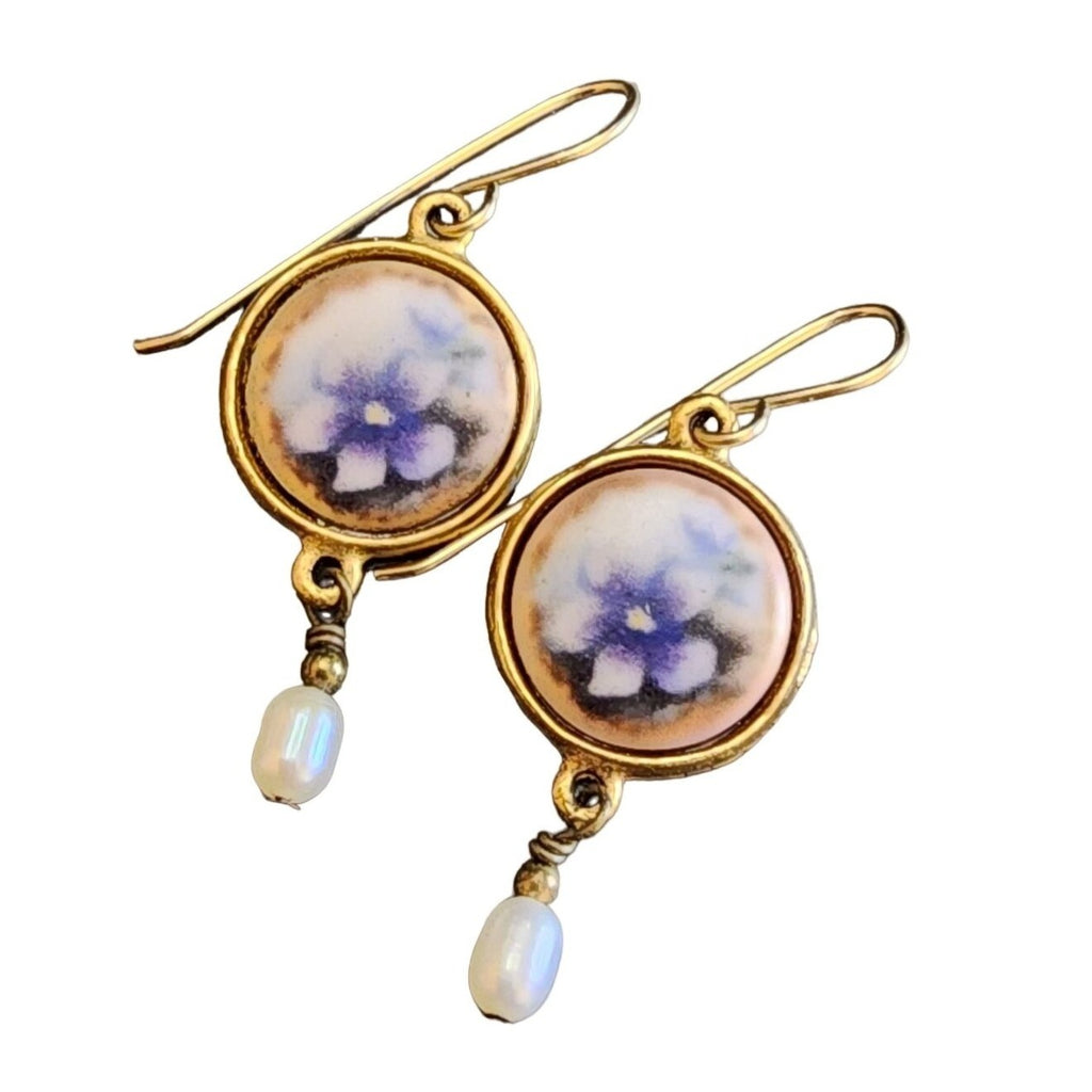 Vintage Porcelain Pansy & Pearl Pierced Earrings (A2730)