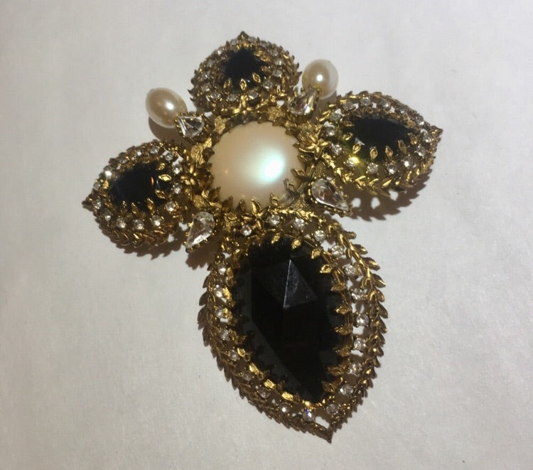 Vintage super old unsigned Chanel brooch pin - Sugar NY