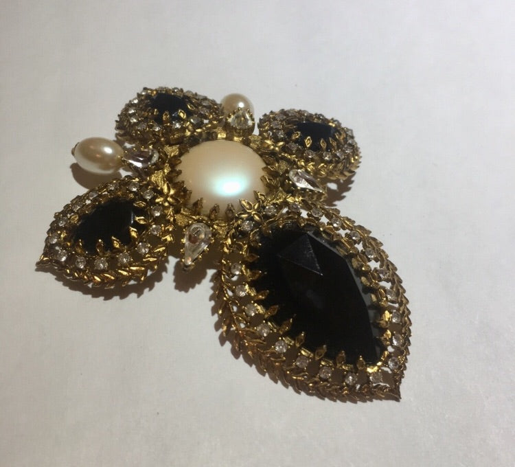 Vintage super old unsigned Chanel brooch pin - Sugar NY