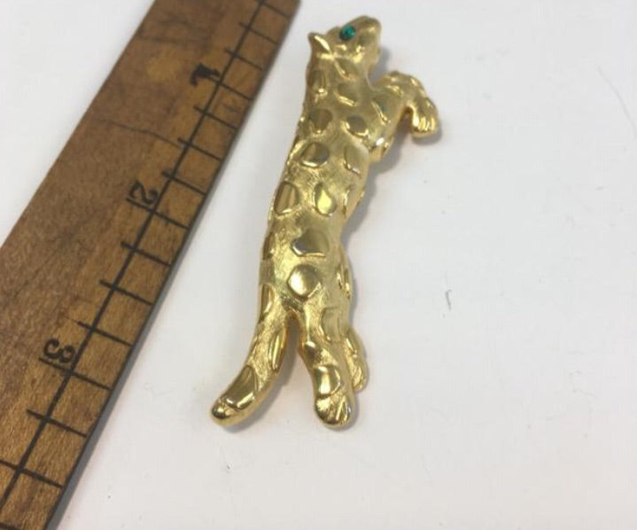 Vintage gold Trifari Tiger brooch pin - Sugar NY