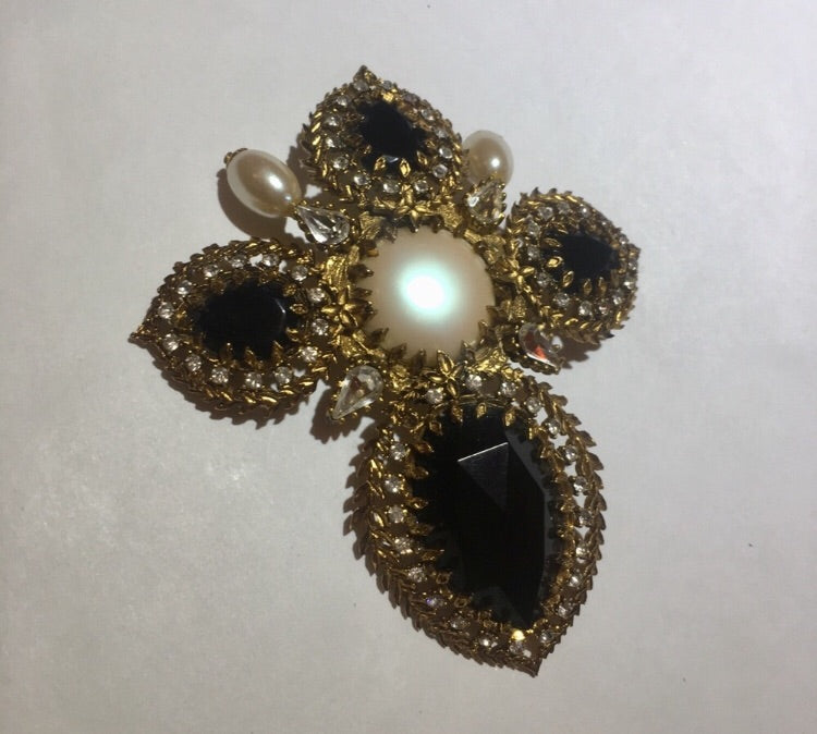Vintage super old unsigned Chanel brooch pin - Sugar NY